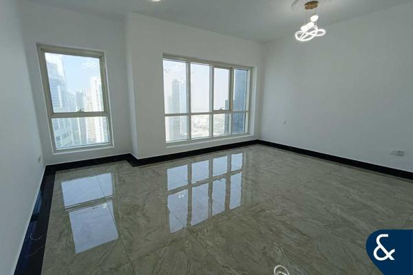 High floor | 2 beds + maids | Large layout